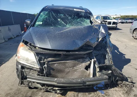 2010 Honda Odyssey Touring z USA, uszkodzony, nr VIN 5FNRL3H96AB055932